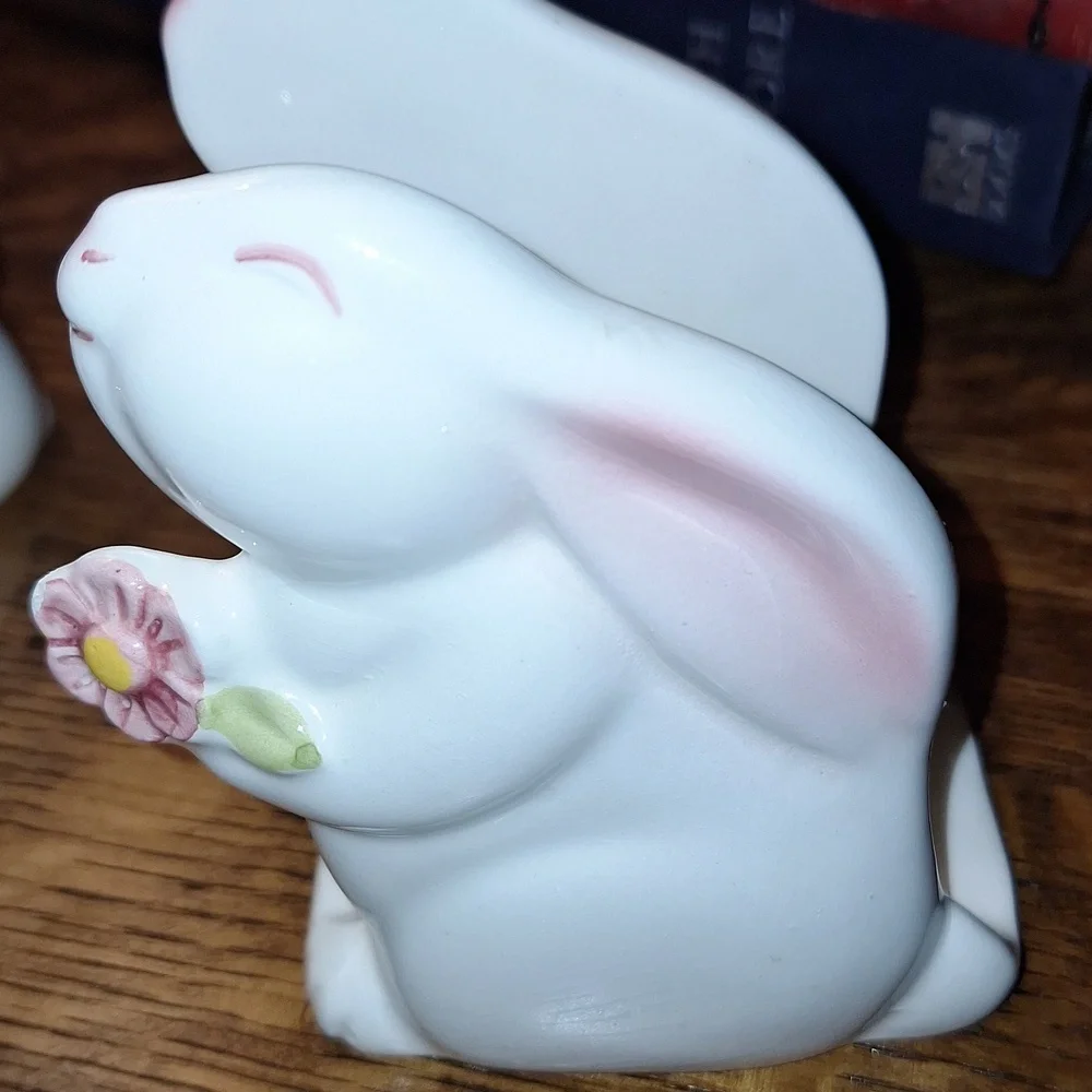 Vintage 1983 Avon Bunny Rabbit Salt and Pepper Shakers-Napkin Holder